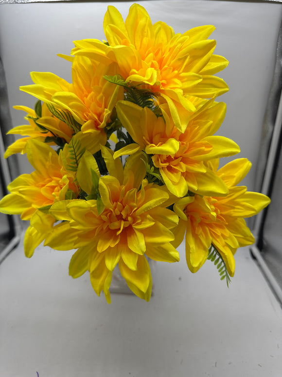 20” DAHLIA BUSH X 9 Yellow