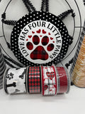 Love Has Four Little Paw Wreath Kit