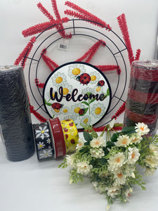 Welcome Daisy Ladybug Wreath Kit