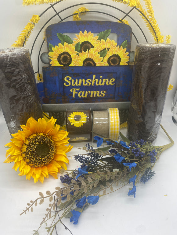 Hello Sunshine Farm Wreath Kit