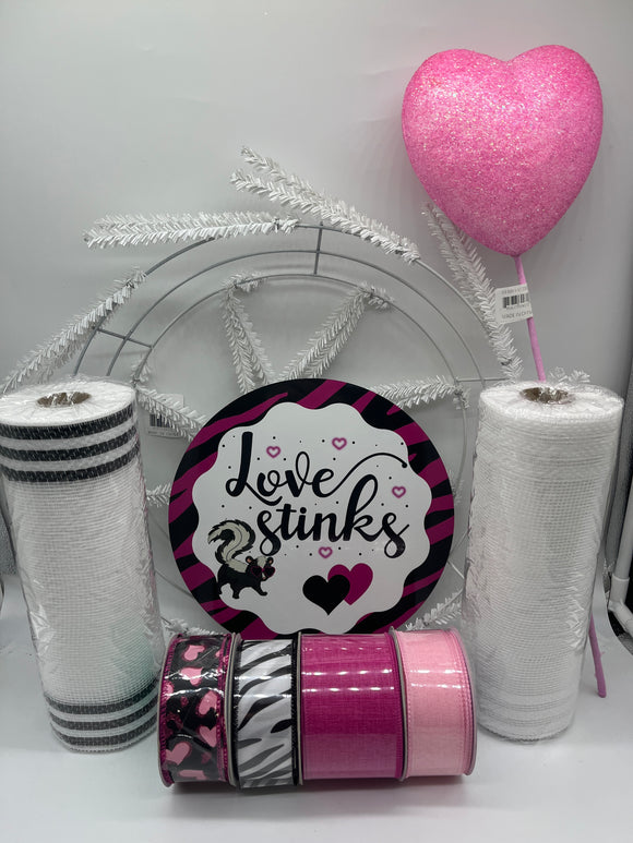 Love Stinks Valentine Wreath Kit