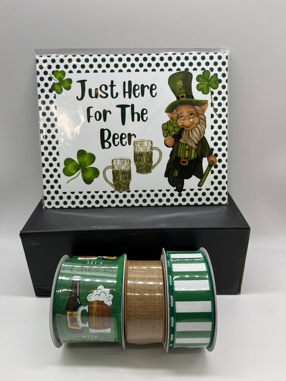 St.Patricks Day Cheer Ribbon & Sign Set